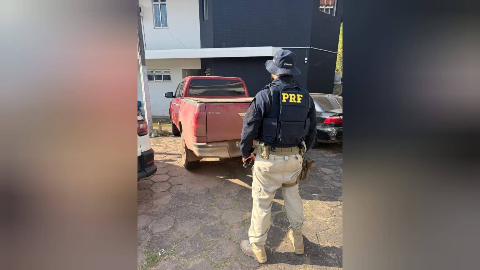 Caminhonete roubada em Ananindeua é apreendida durante fiscalizações da PRF na BR-163, em Santarém