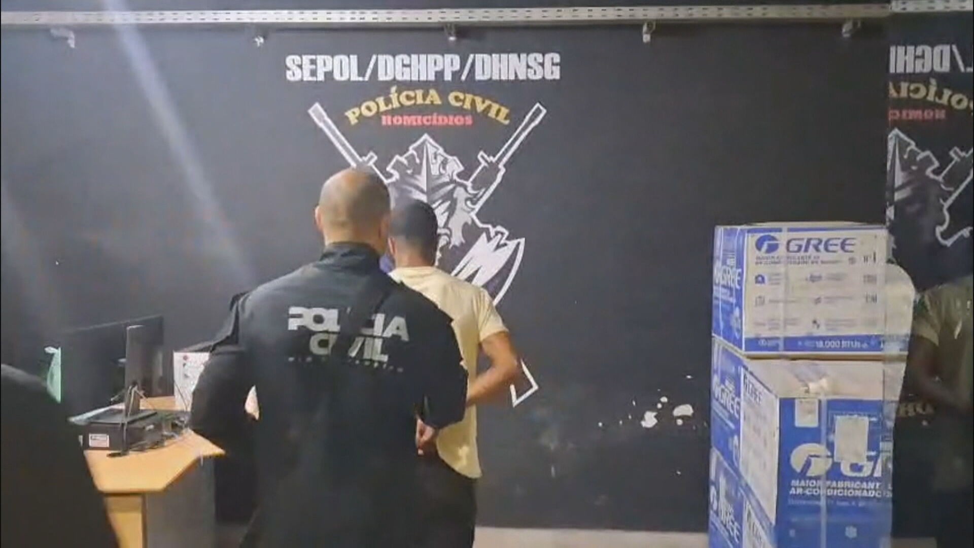 Homem é preso por feminicídio da ex-companheira em São Gonçalo