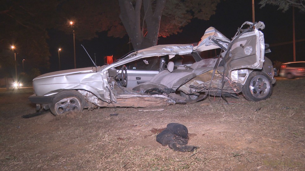 Guarda Municipal acaba com racha entre carros de luxo em Curitiba