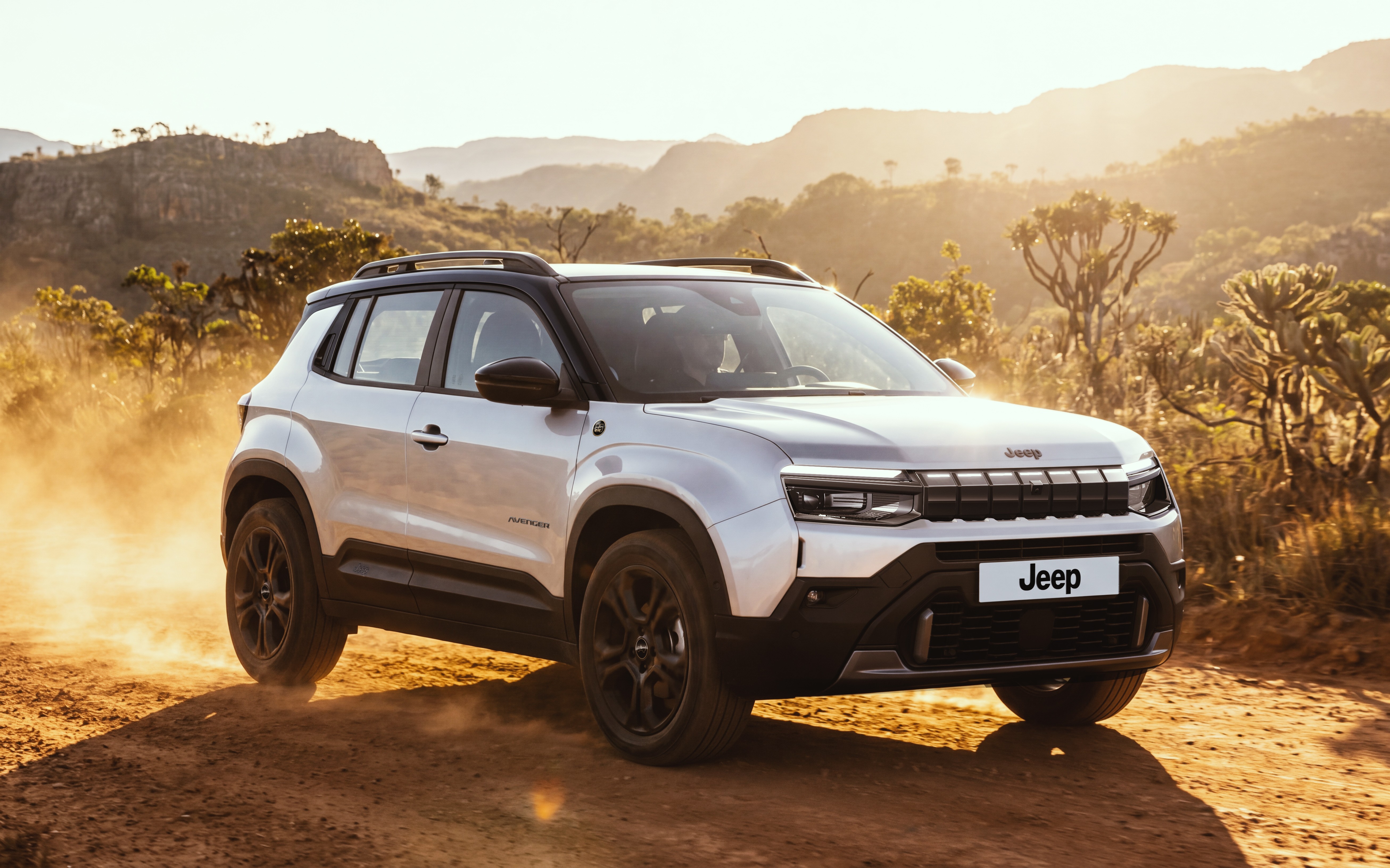 Jeep lança Série Especial 85 Anos para Renegade, Avenger, Compass e Commander