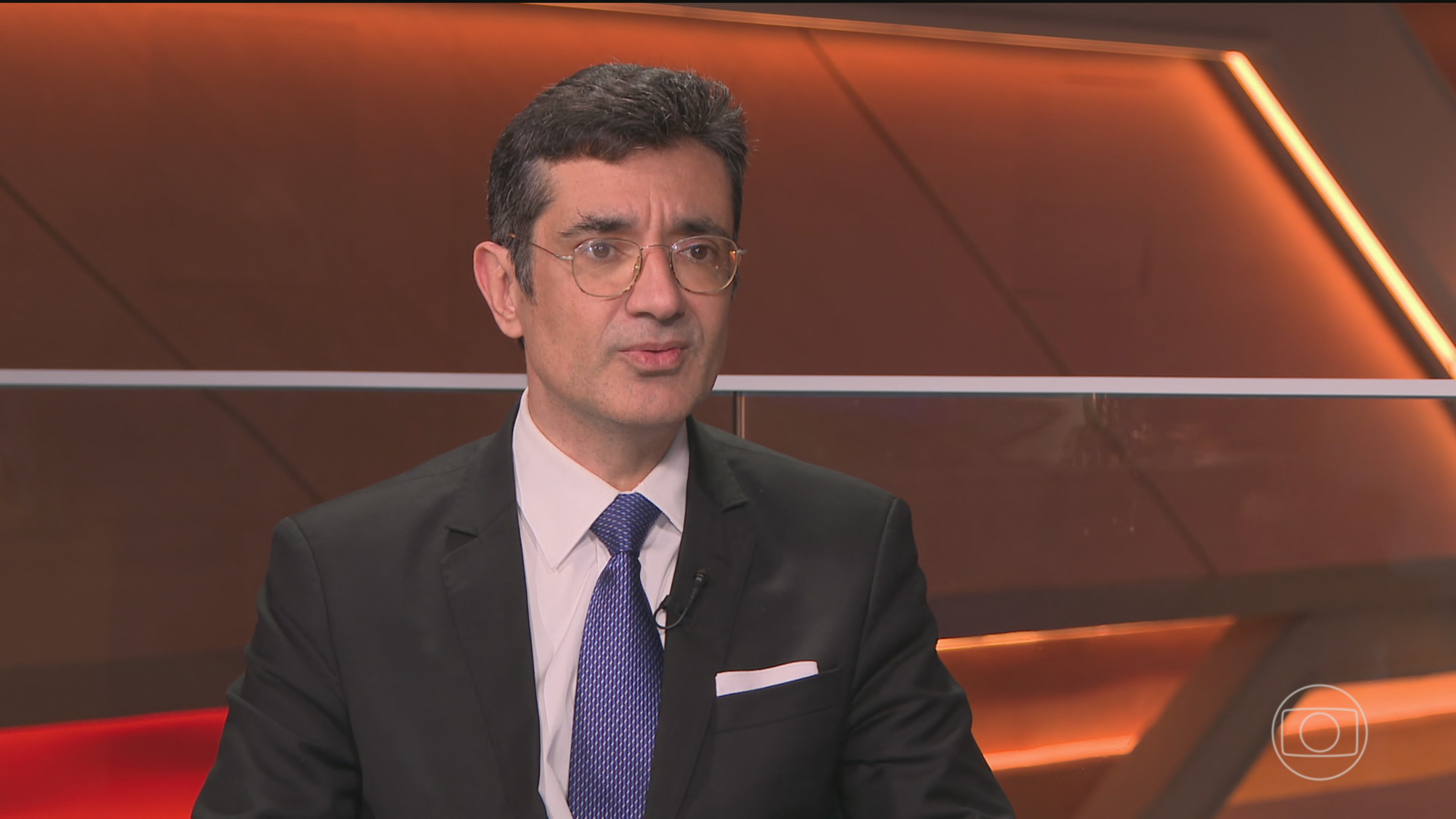 Decisão sobre abertura ou não de investigação contra Moraes fica em segundo plano e prolonga crise no Supremo, dizem juristas