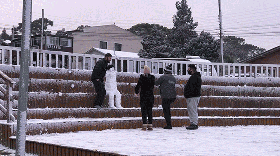 Aviso laranja em SC: onda de frio traz queda acentuada nas temperaturas e previsão de neve
