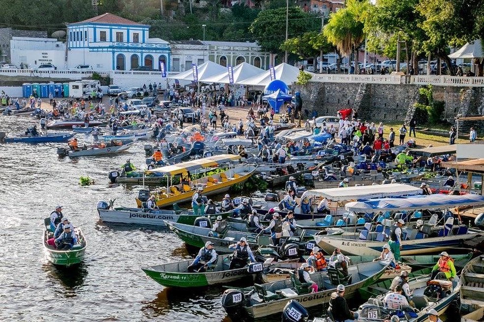 Corumbá de Goiás dá início ao Campeonato Municipal de Férias