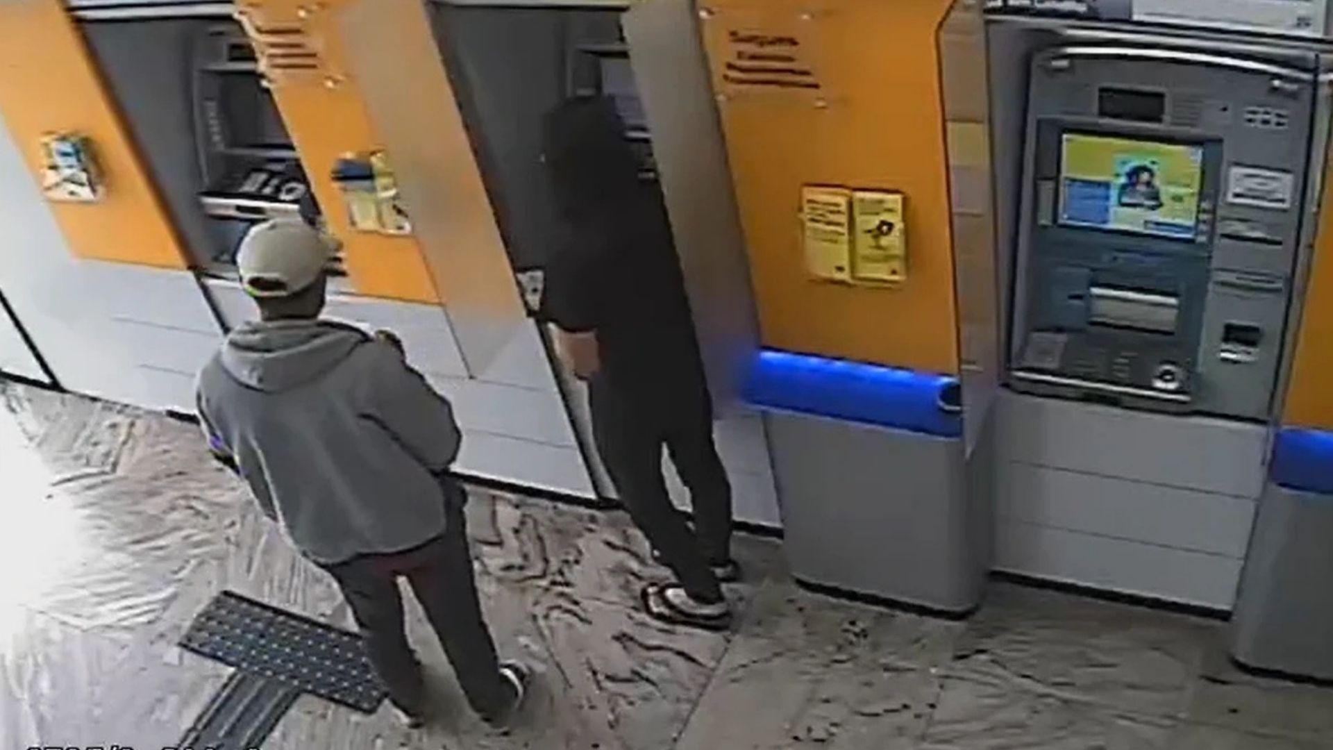 Funcionária de financeira é presa suspeita de aplicar golpes e enganar idosos, no ES; veja VÍDEO