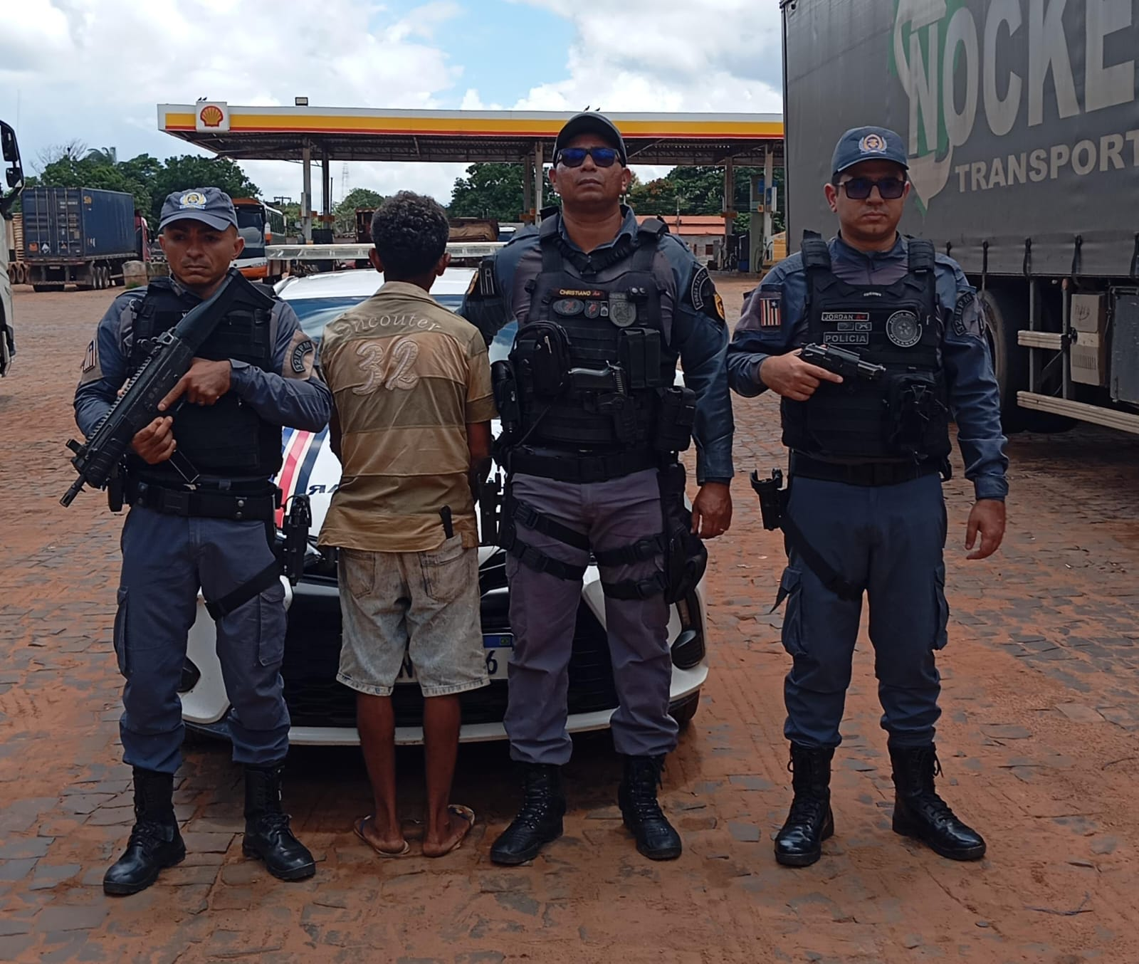 Homem é preso após tentar levar criança para matagal no interior do Maranhão