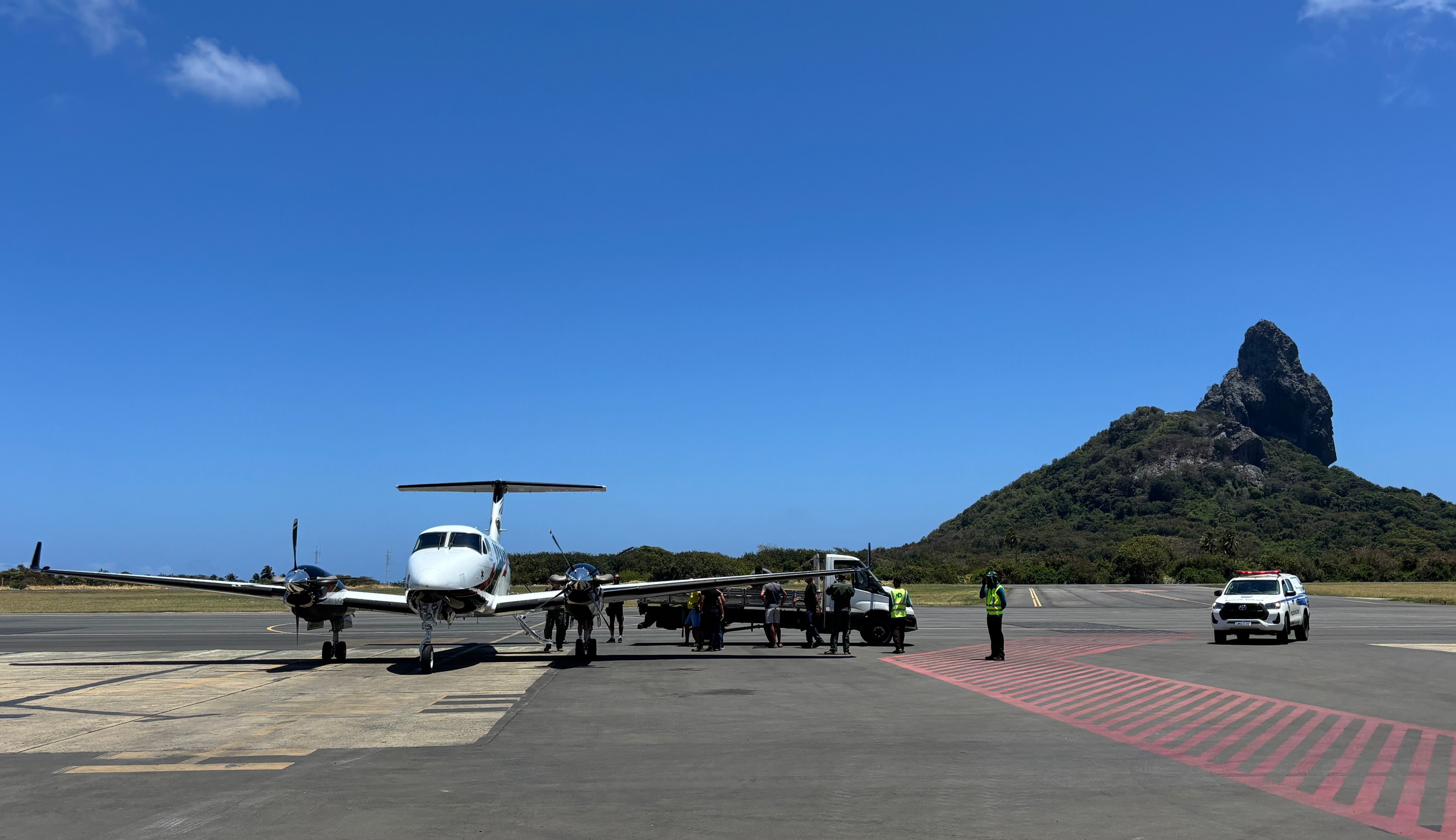 Urnas eletrônicas do segundo turno chegam a Fernando de Noronha