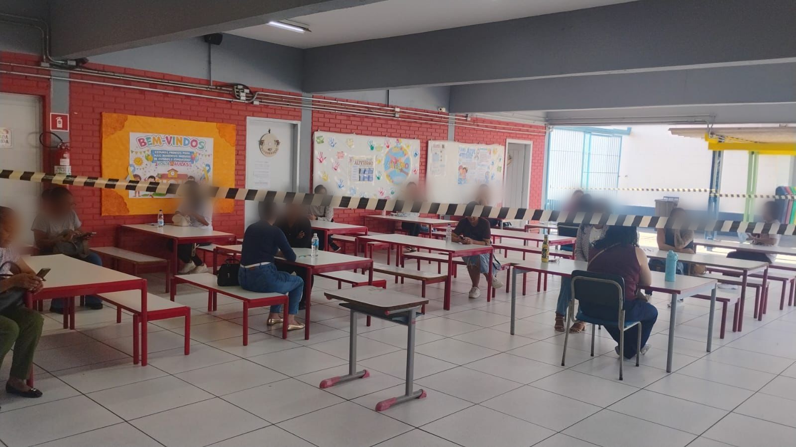 Concurso em Salto tem prova em refeitório, visita de prefeito e vira alvo de denúncia no MP