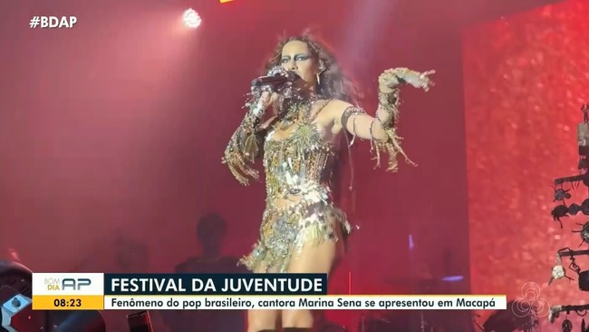 Fenômeno do pop brasileiro, Marina Sena se apresentou no Festival da Juventude, em Macapá