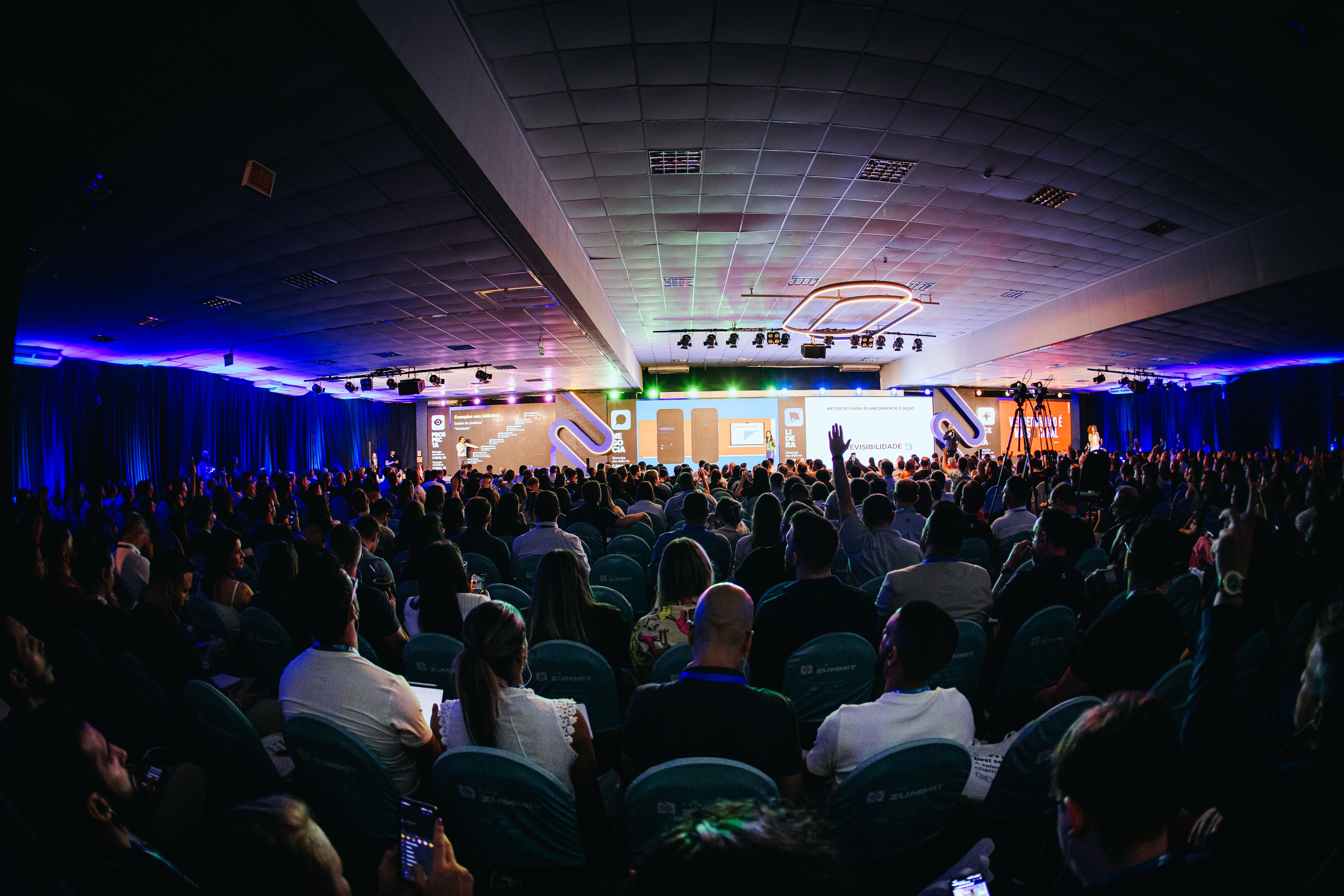Líder mundial em CRM promove encontro internacional de vendas e tecnologia em Florianópolis