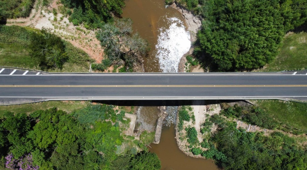 Operação Pare e Siga: obras alteram tráfego na SP-300 no interior de SP
