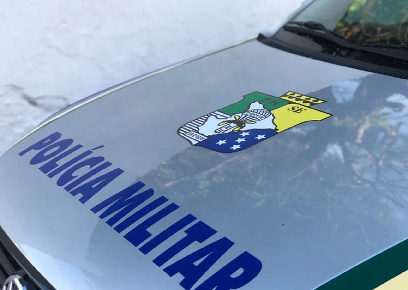 Mulher com bebê nos braços é agredida pelo ex - companheiro em Aracaju