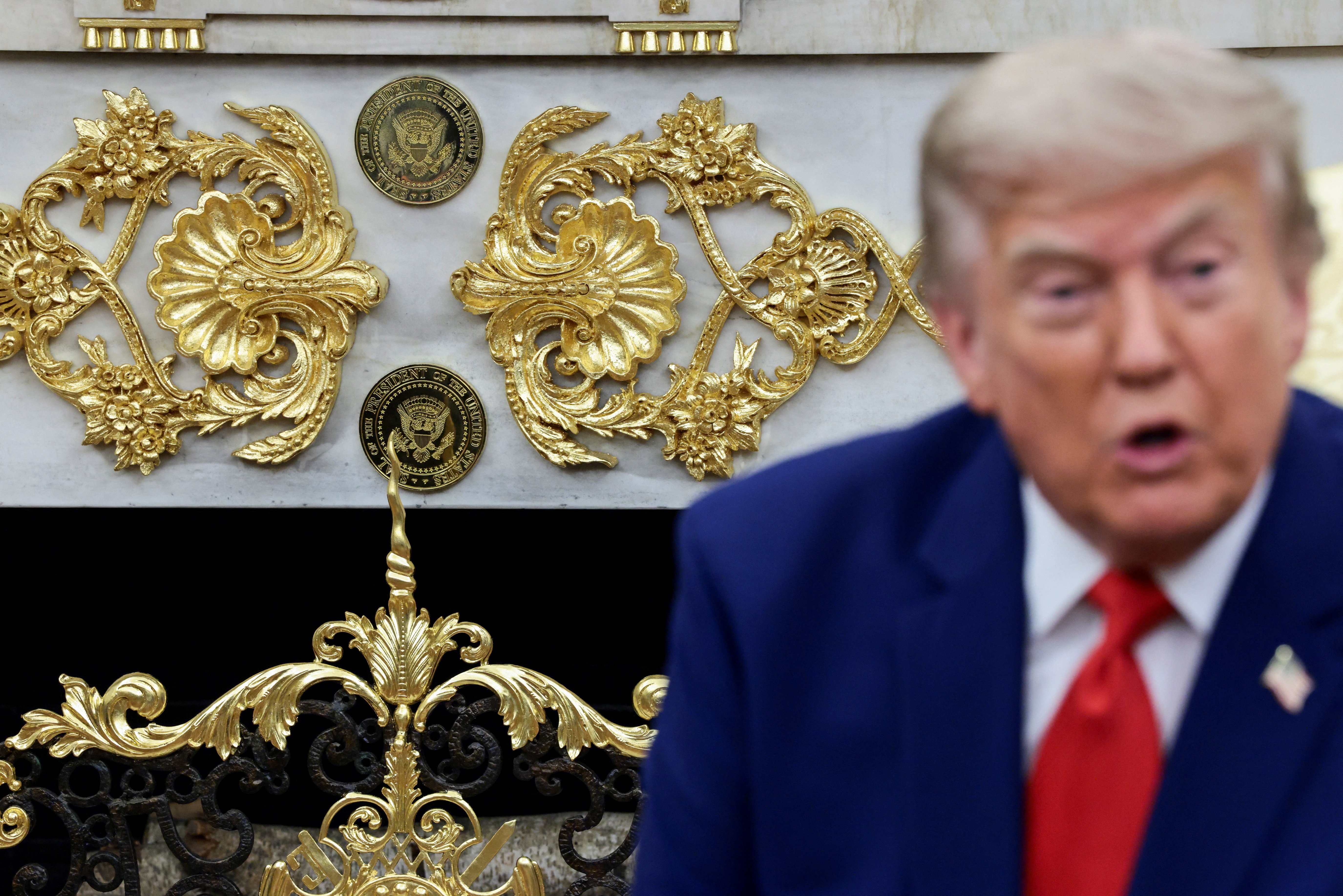 Banco diz que fechou contas de Trump por suspeitas de lavagem de dinheiro