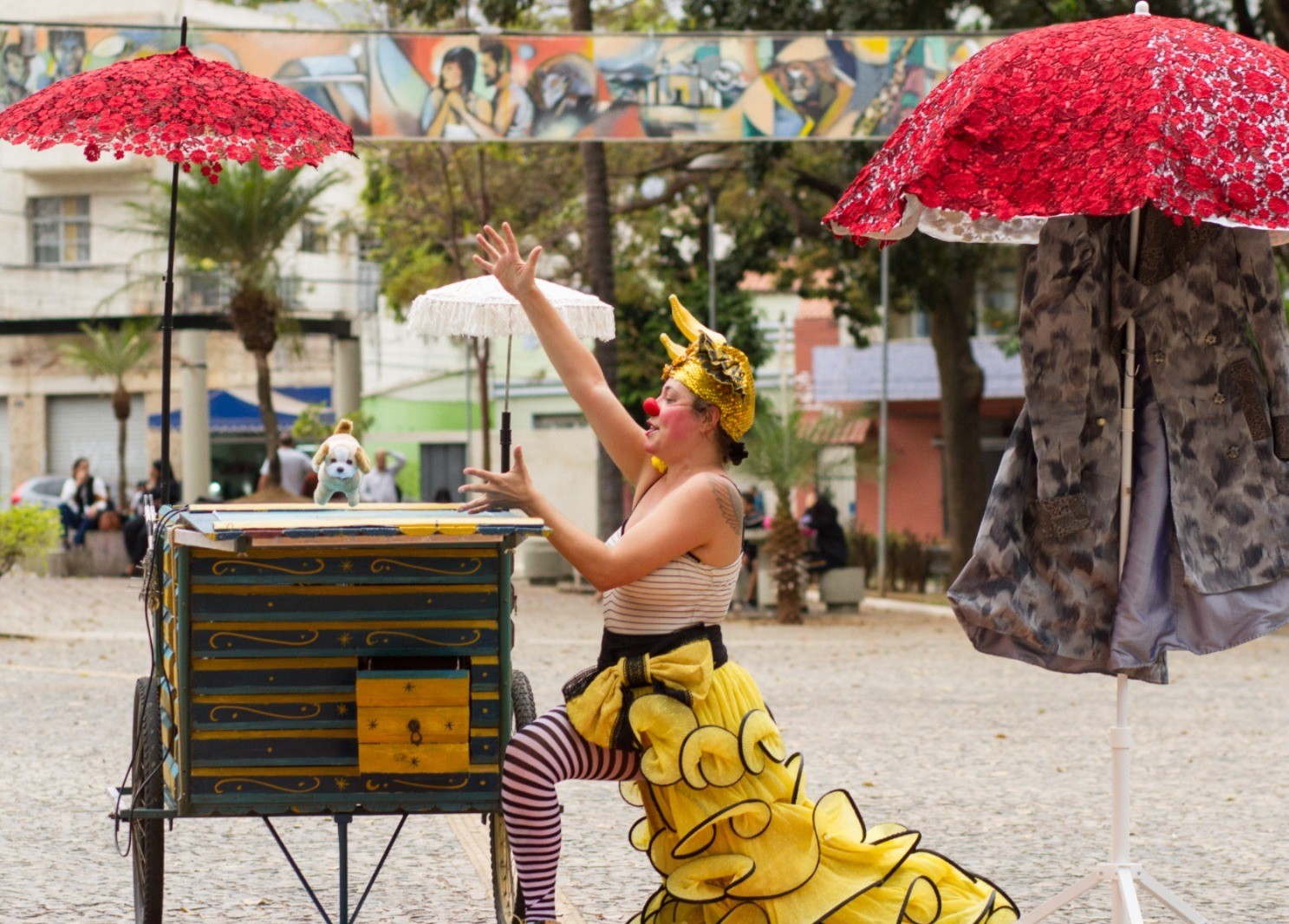 Oito cidades do Norte de MG receberão espetáculo teatral 'Valente'; entrada é gratuita