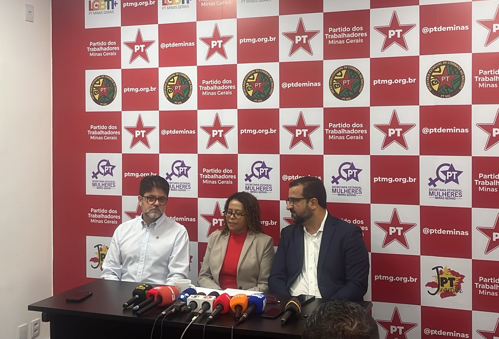 PT lança Patrus Ananias como candidato ao governo de Minas Gerais