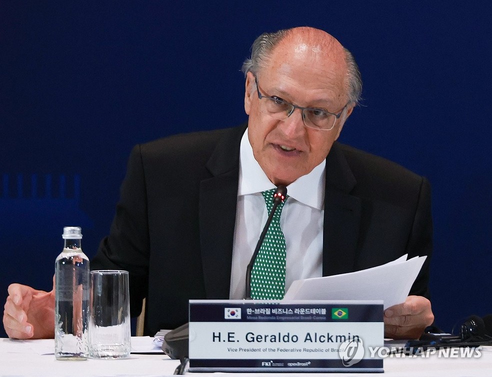 vice-presidente brasileiro Geraldo Alckmin discursa durante uma mesa-redonda empresarial com líderes empresariais sul-coreanos e brasileiros em um hotel de São Paulo, em 28 de julho de 2026 — Foto: Divulgação