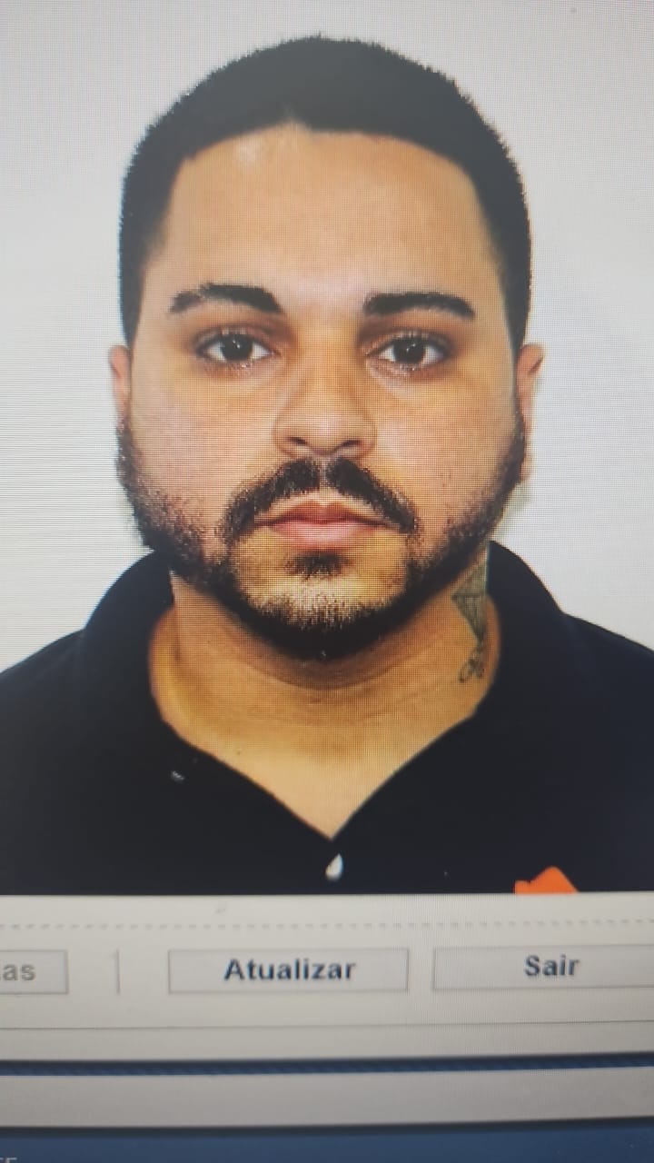 Corpo de jovem morta espancada é enterrado na Baixada Fluminense: 'Tinha medo de isso acontecer', lamenta tia 