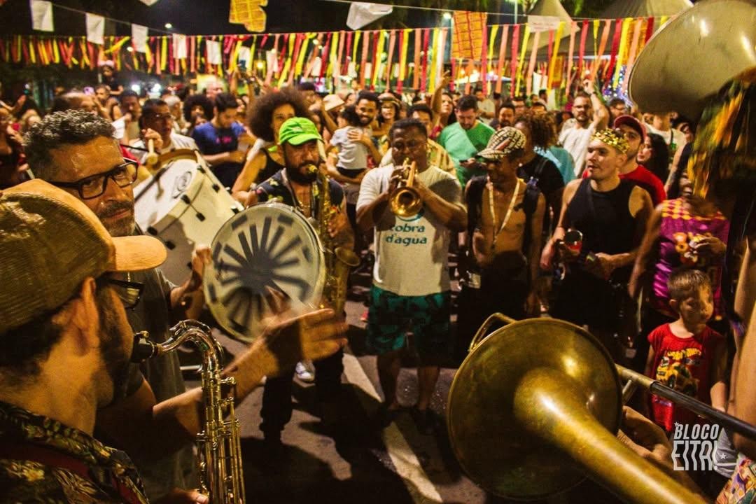 Enterro dos ossos vai ter Bloco EITA! em Campo Grande