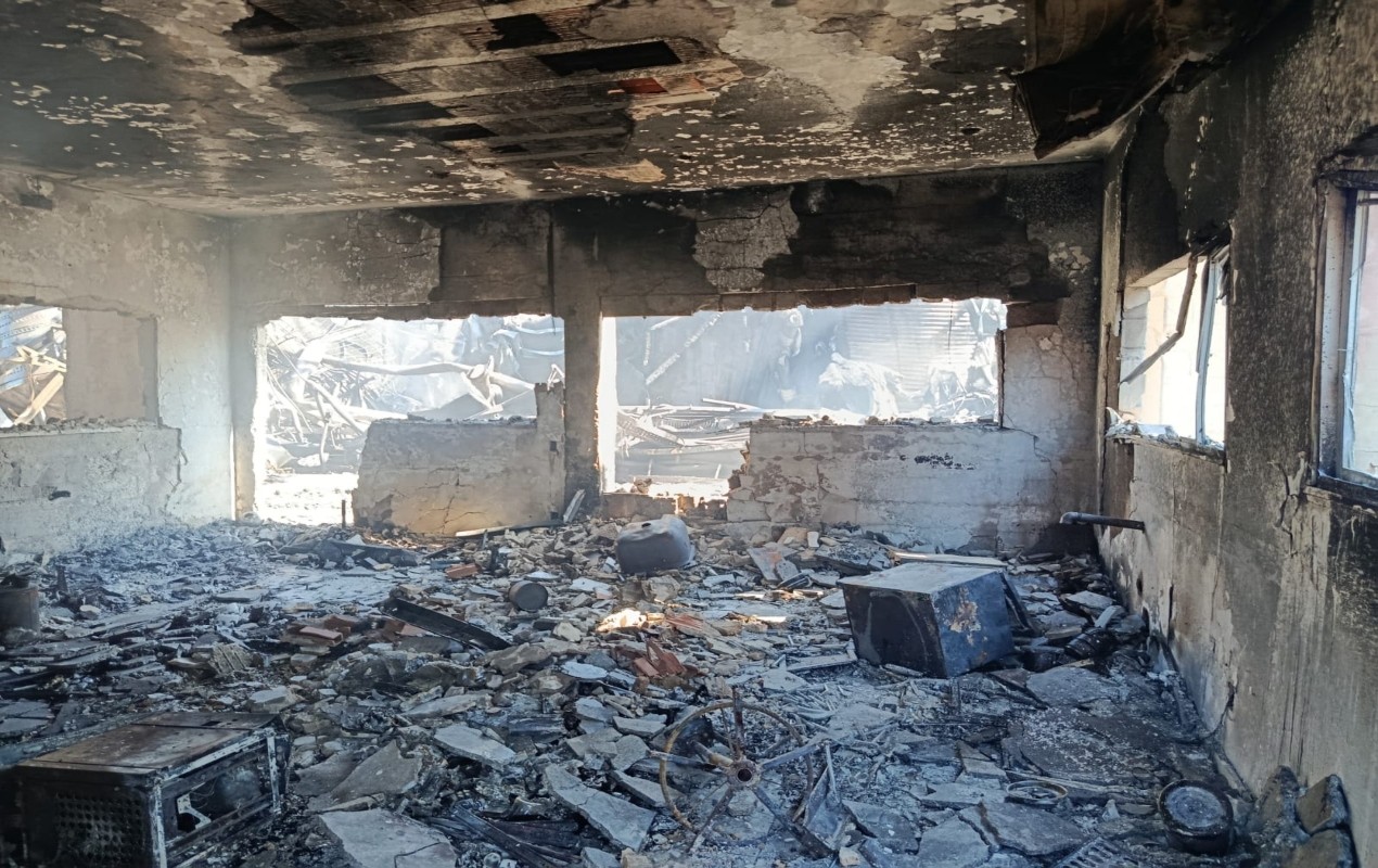 Empresa de resinagem de pinus é interditada após incêndio em Buri