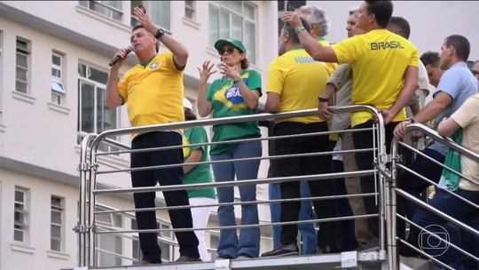Lula evita comentar ato de apoio a Bolsonaro; ministro vê 'confissão' em fala do ex-presidente - Programa: Bom Dia Brasil 