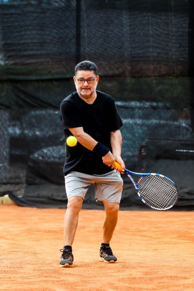 Tenista morre após passar mal durante torneio em Cuiabá 
