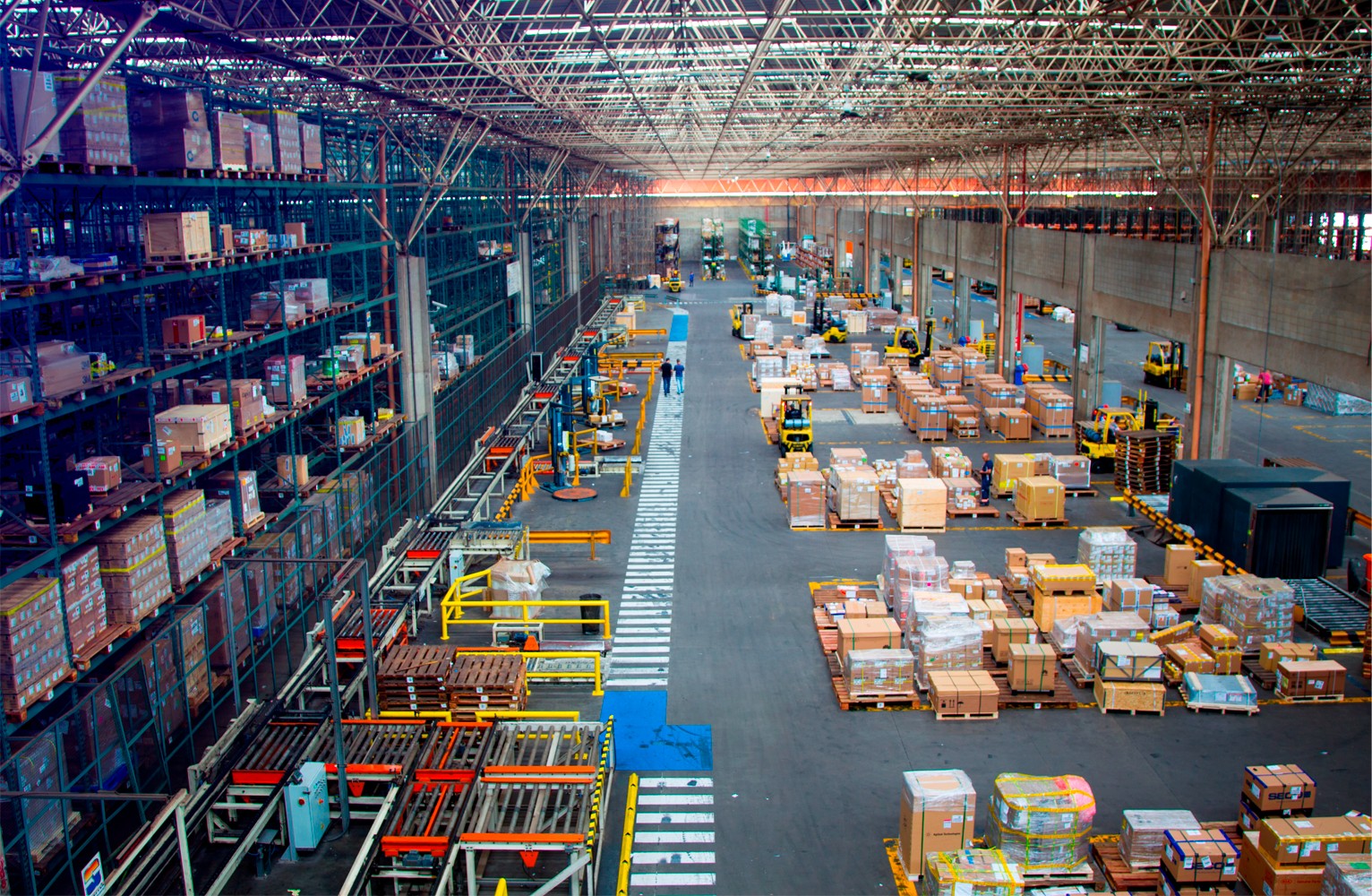 Tarifaço: empresa antecipa envio de máquinas agrícolas aos EUA para 'driblar' taxação de 50% a produtos brasileiros