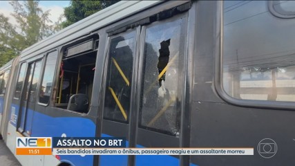 Assalto em ônibus do Recife deixa bandido morto e outros 4 feridos
