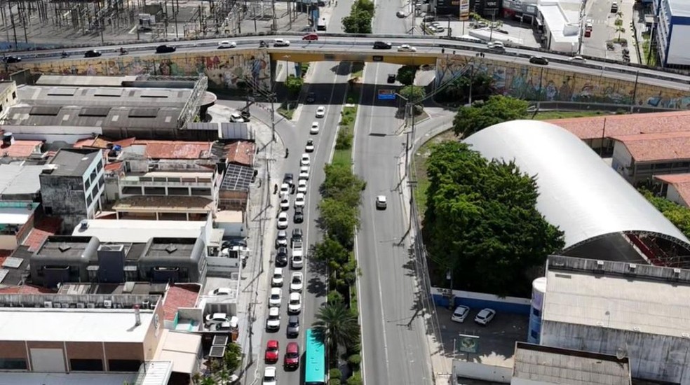 Viaduto da Avenida Francisco Porto em Aracaju. — Foto: Ascom/SMTT