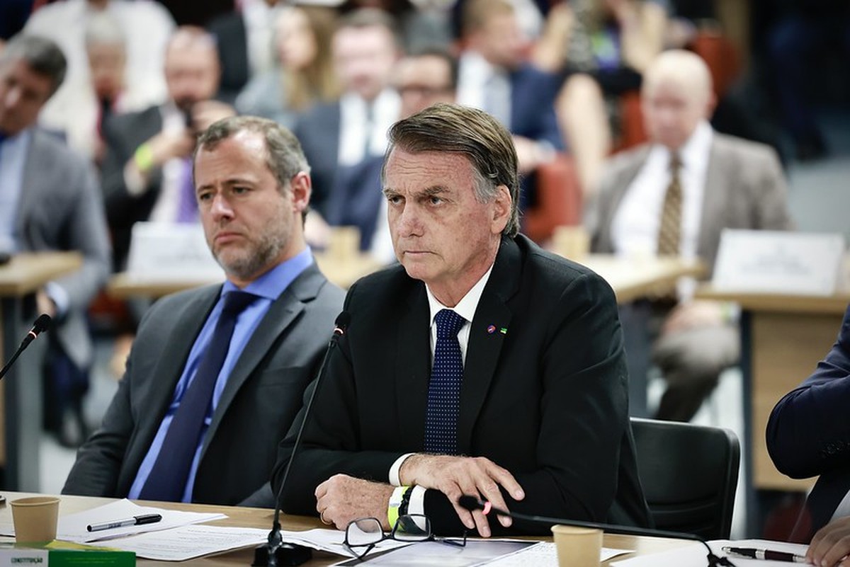 Em depoimento, Bolsonaro nega ter pressionado por relatório contra as urnas eletrônicas