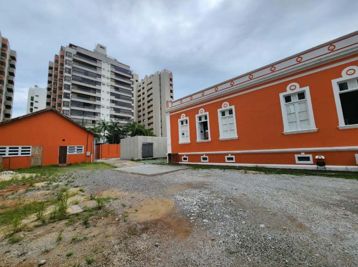 MP apura suspeita de desvio de finalidade de prédio centenário doado à prefeitura de Florianópolis