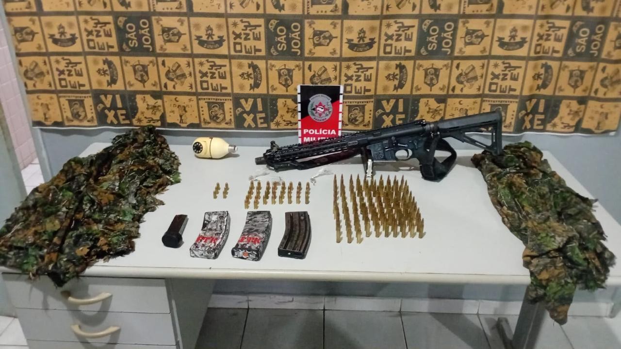 Menor é apreendido com fuzil e munições após confronto em Bayeux