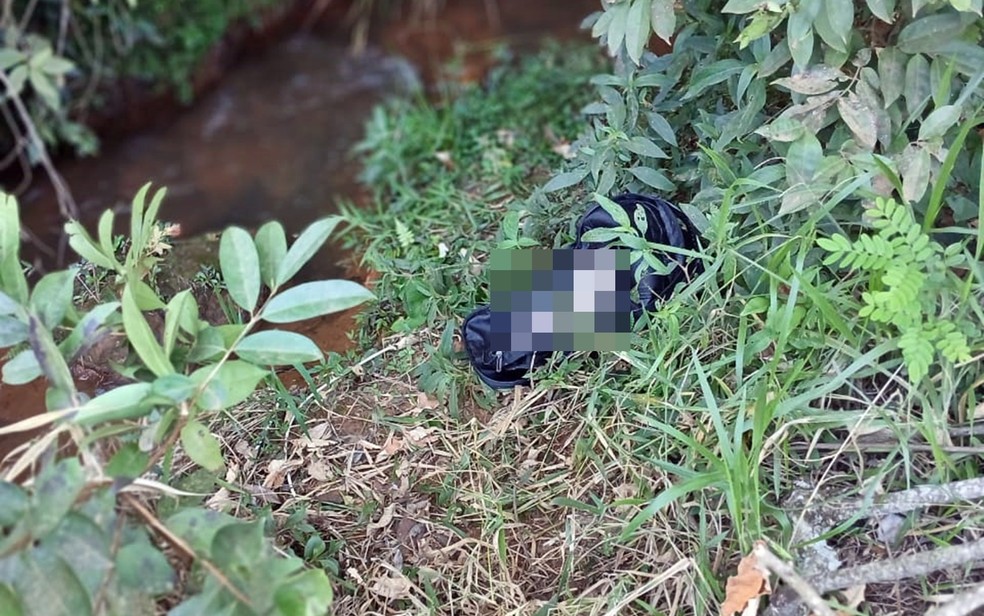 Corpo de recém-nascido é encontrado dentro de mochila na MGC-369, em Boa Esperança — Foto: Reprodução / Redes Sociais