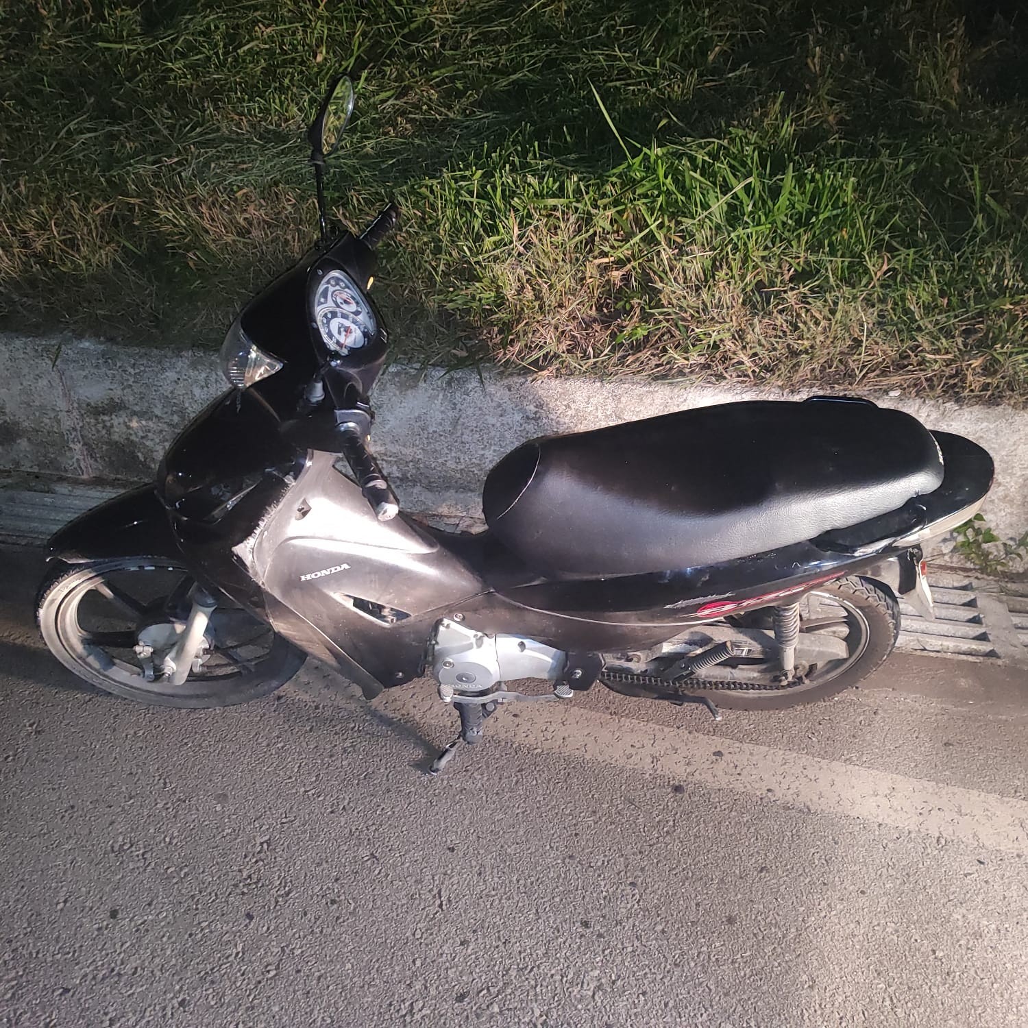 Motociclista sem CNH e motociclista com sinais de embriaguez vão parar na delegacia após acidente na MG-050