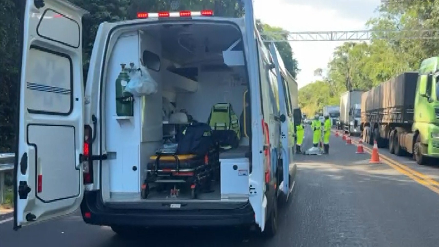 Trabalhador morre atropelado enquanto sinalizava obras na PR-182, no Paraná