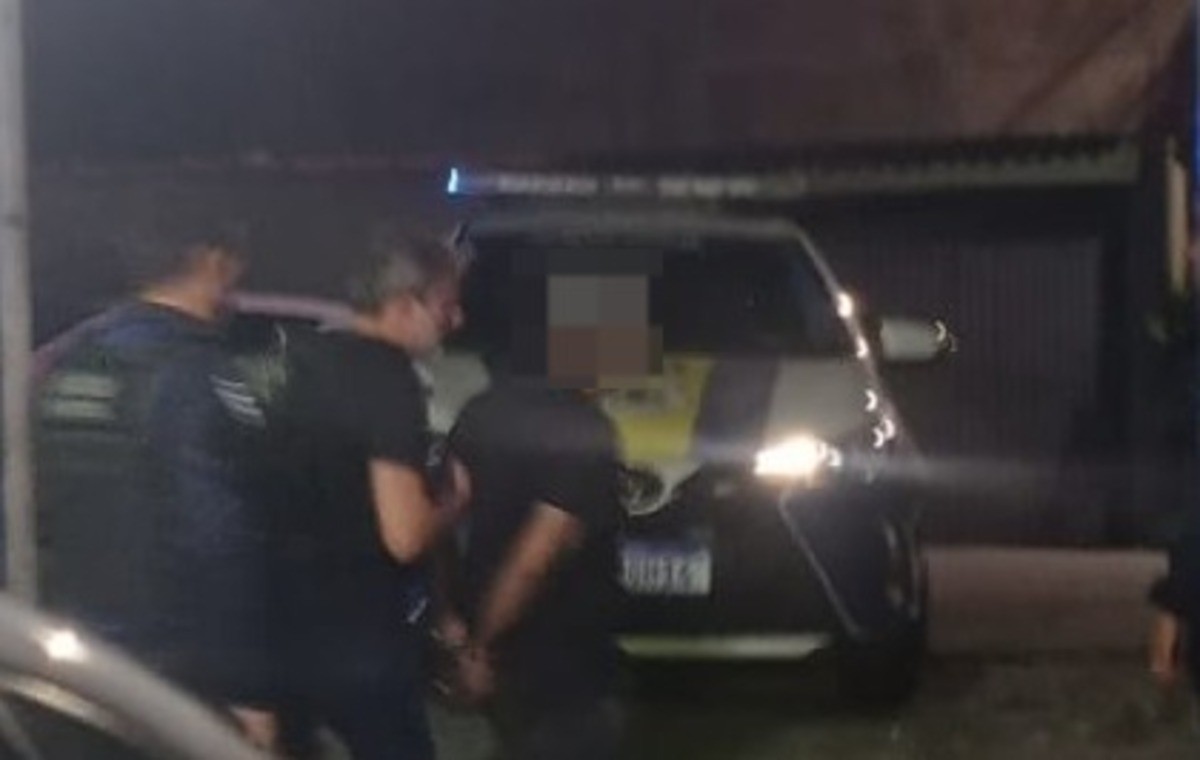Homem é preso por suspeita de abusar enteada autista e agredir a esposa em Volta Redonda