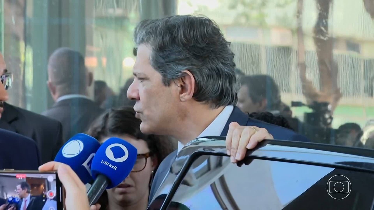 De olho no apoio da classe média, Lula veta mudanças nos descontos de saúde e educação no imposto de renda