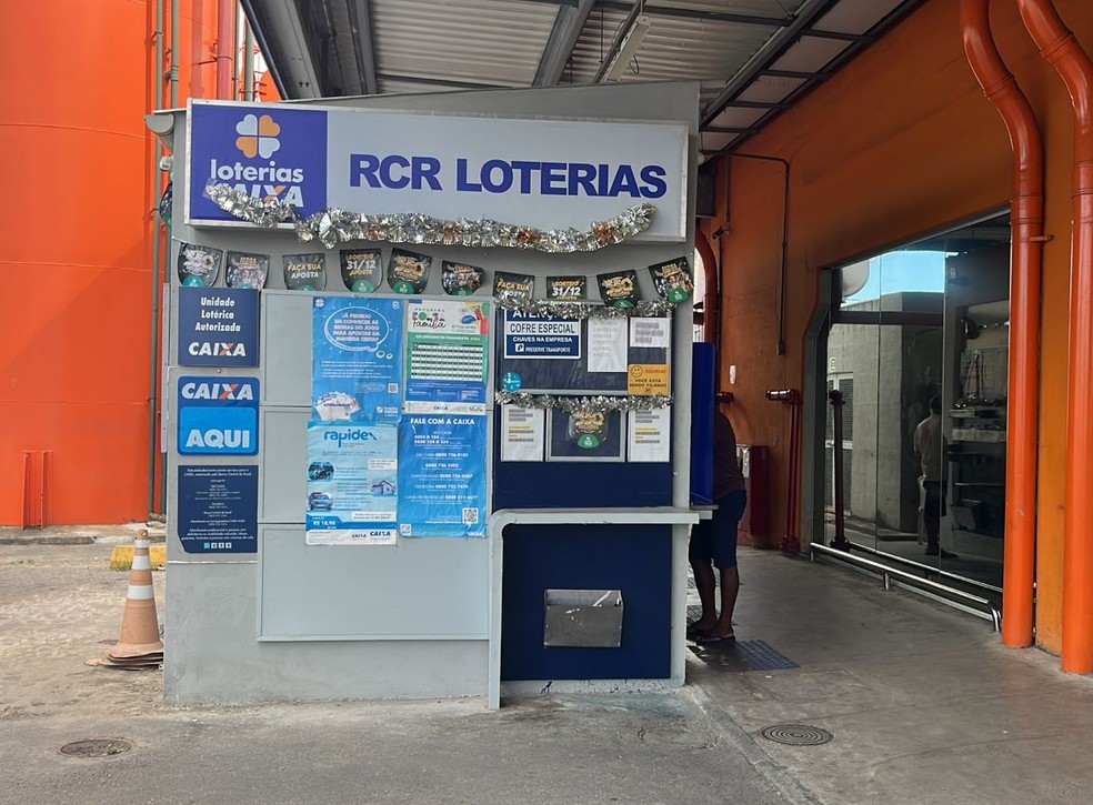 Lotérica de onde saiu aposta da Mega-Sena da Virada em Salvador tem apenas dois meses no local — Foto: Tarsila Alvarindo/TV Bahia