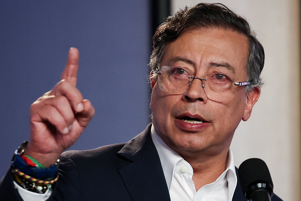 Colômbia acusa Equador de interferir em processo eleitoral presidencial após suspensão de tarifas comerciais