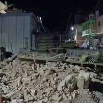 Escombros em Marrakesh, após forte terremoto no Marrocos — Foto: Al Oula TV / via Reuters