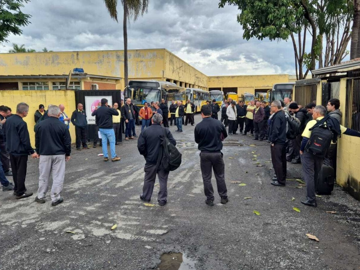 Justiça obriga retomada parcial dos ônibus de Limeira após trabalhadores iniciarem greve