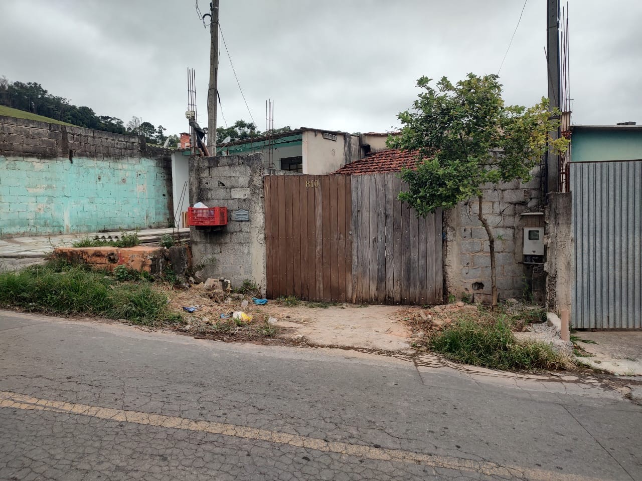 Mulher de 43 anos é morta a facadas em Nazaré Paulista; companheiro é principal suspeito