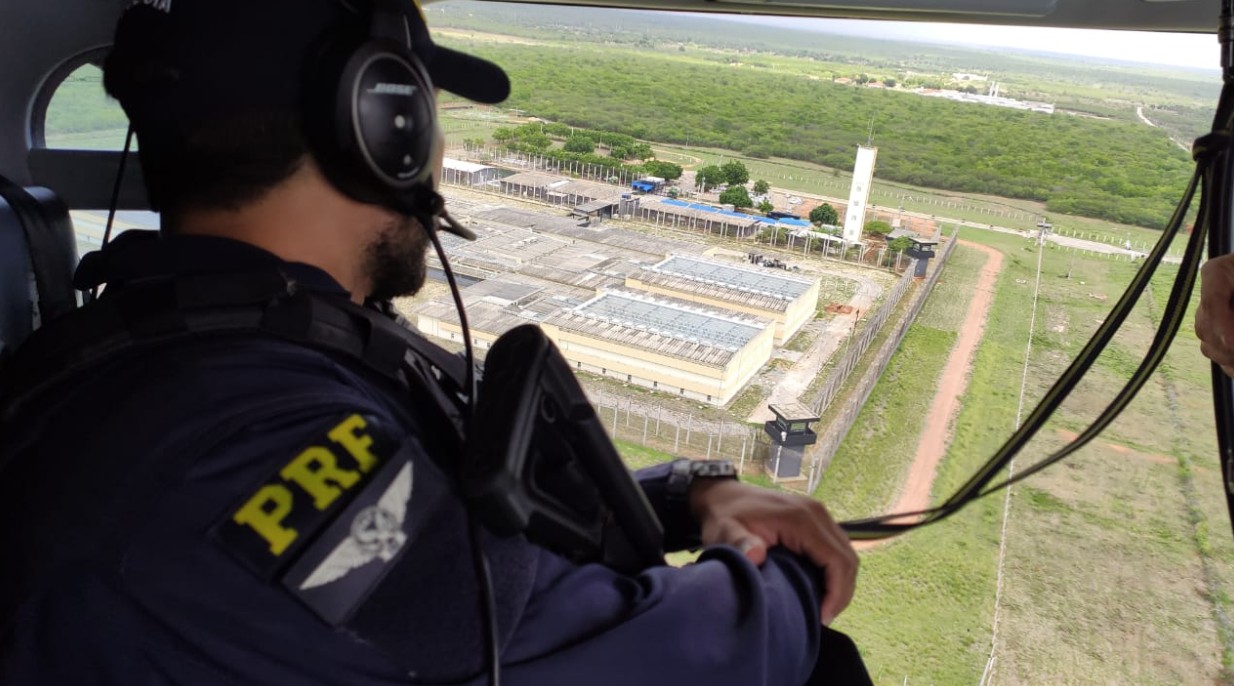 PRF reforça fiscalização na divisa do Ceará com RN após fuga de detentos de prisão de segurança máxima