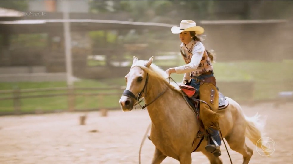 Empreendedora transforma paixão por cavalos em negócio itinerante que fatura R$ 60 mil por mês — Foto: Reprodução/PEGN