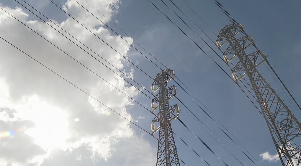 Onda de calor extremo no Brasil leva a segundo dia de recorde no consumo de energia elétrica — Foto: Jornal Nacional/ Reprodução