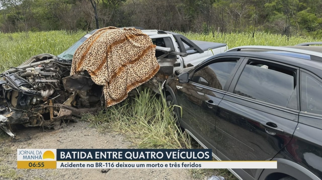 Uma pessoa morre e três ficam feridas após batida entre quatro veículos na Bahia