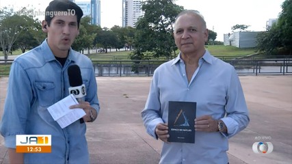 Escritor lança livro de poesias 'Espaço do Núcleo' nesta quarta-feira (8)