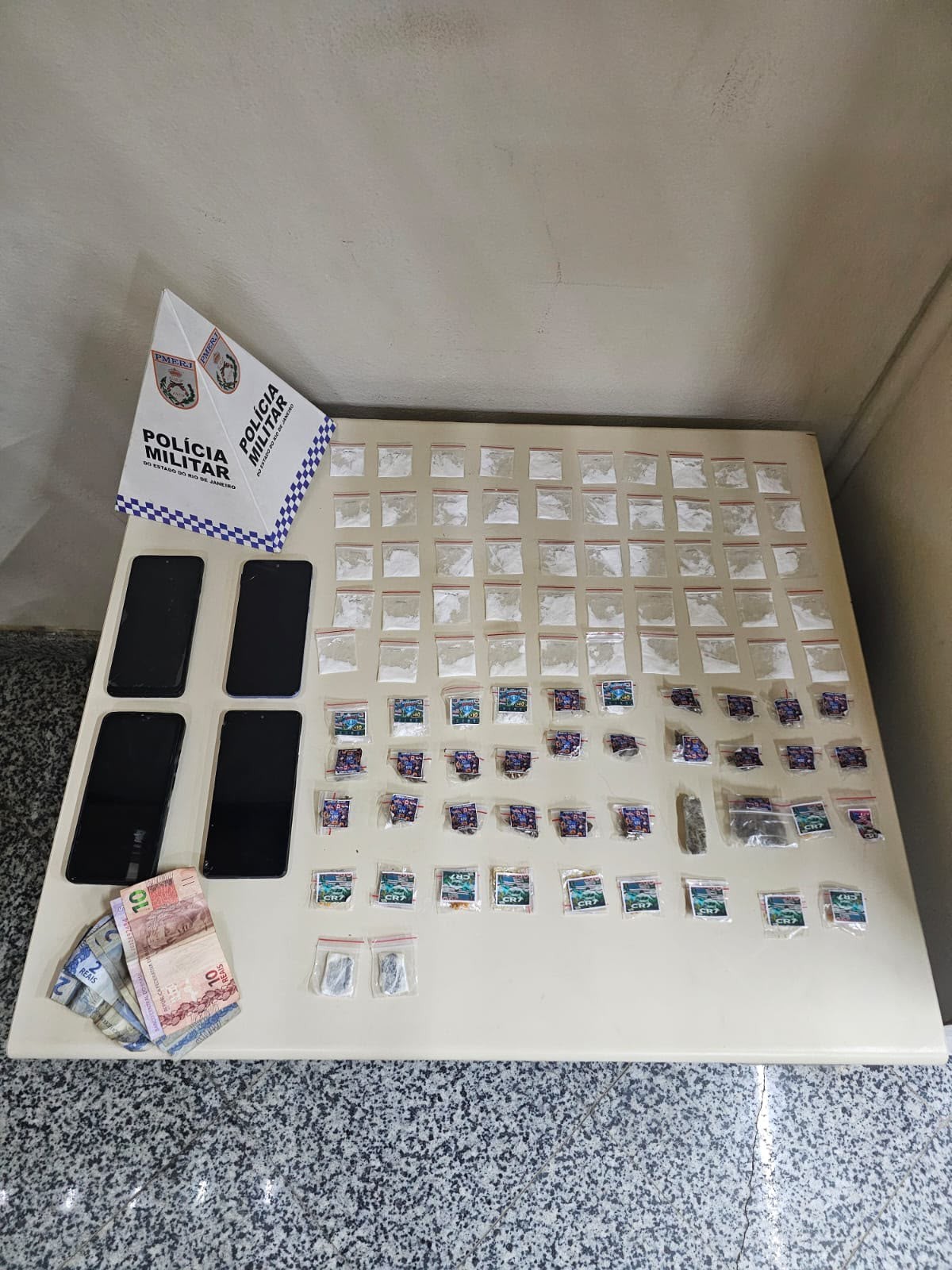 Suspeito é preso por tráfico de drogas em Paraty