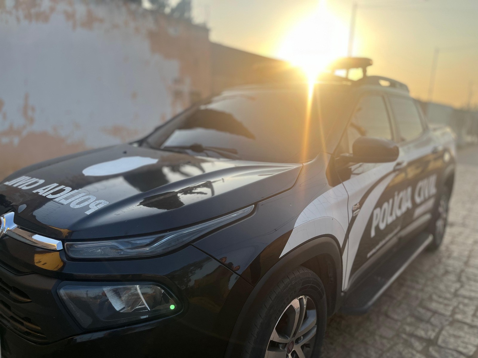 Homem é preso após agredir ex-companheira com socos e ameaçá-la de morte caso o denunciasse, diz PC