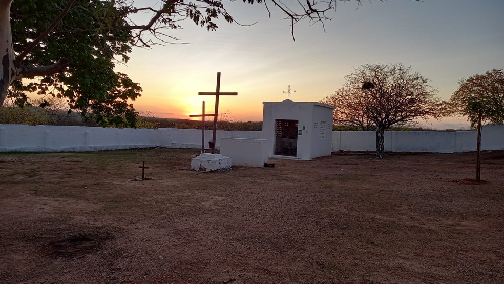 Sítio histórico do último campo de concentração no Ceará resiste