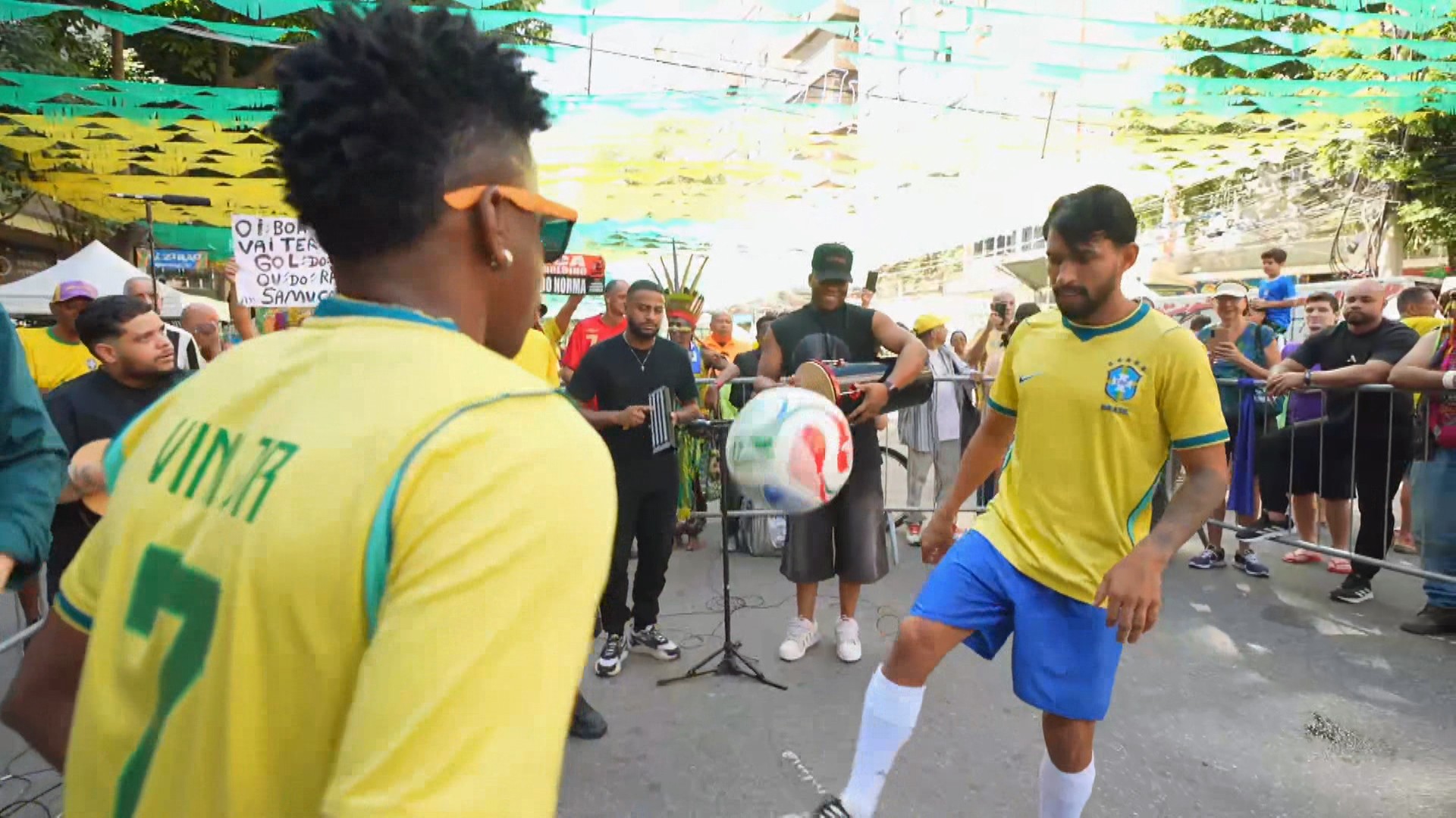 Brasil x Japão: No Rio, torcida carioca promete gol, dancinha e até superstição pesada