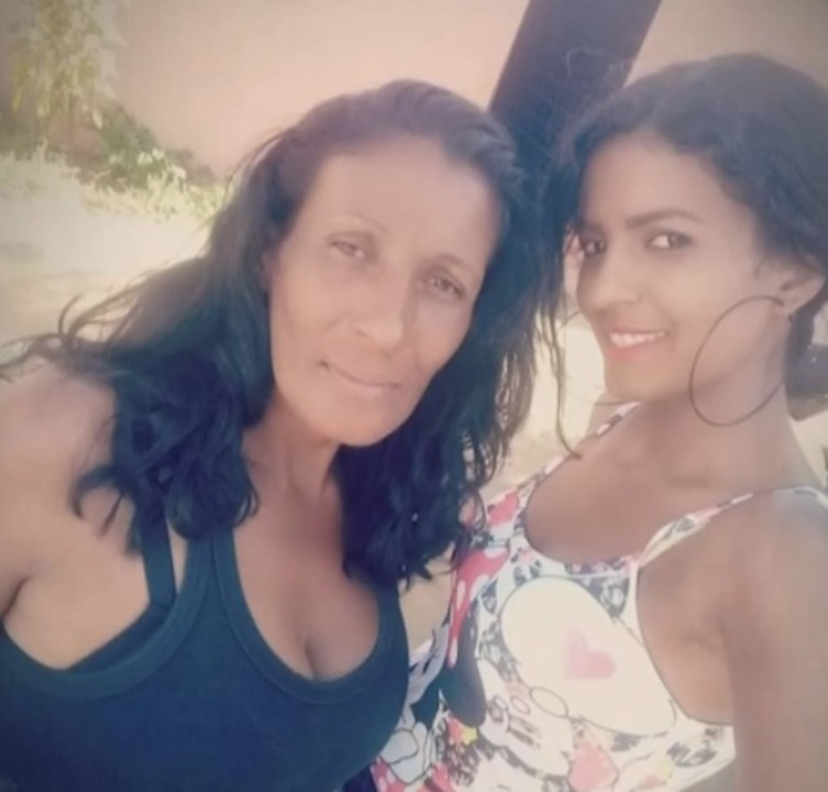 Mãe e filha são assassinadas a facadas no norte da Bahia; ex-marido de uma das vítimas é principal suspeito 